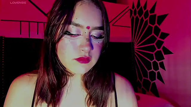 Snapshot of LailaCatt chatting on March 16, 6:20 am LailaCatt online show from March 16, 6:20 am