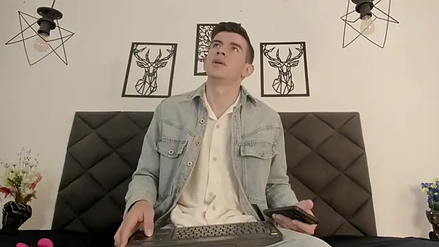 MikaelSlow online show from February 22, 4:07 am