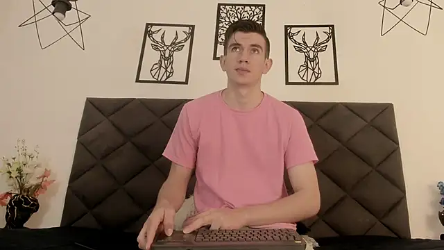 MikaelSlow online show from March 13, 5:22 am