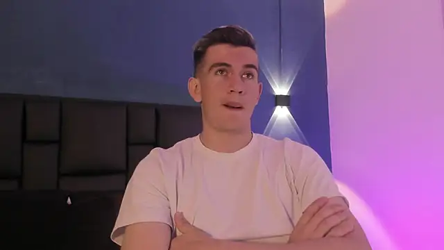 MikaelSlow online show from February 11, 4:17 am