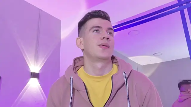 MikaelSlow online show from April 9, 3:50 am