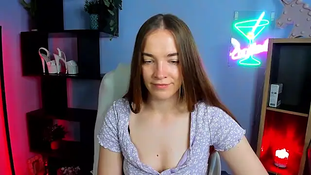 Snapshot of kenzie_x chatting on October 19, 6:36 am kenzie x online show from October 19, 6:36 am