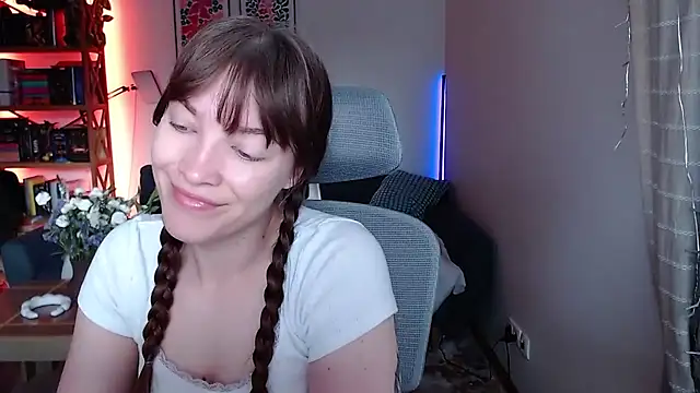 Snapshot of kenzie_x chatting on June 18, 4:24 am kenzie x online show from June 18, 4:24 am