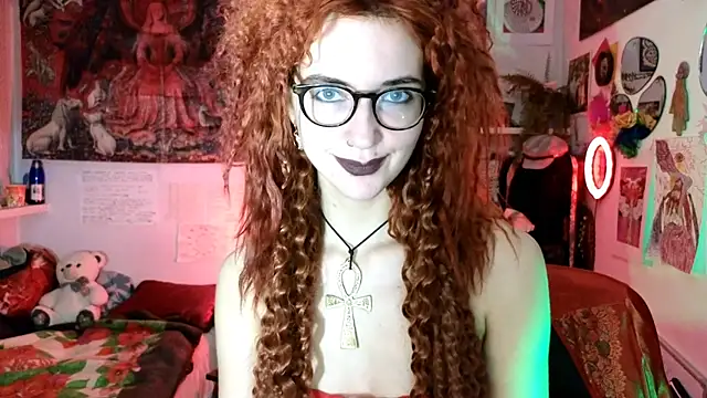 Snapshot of TatianaRomanov chatting on May 15, 8:05 pm TatianaRomanov online show from May 15, 8:05 pm