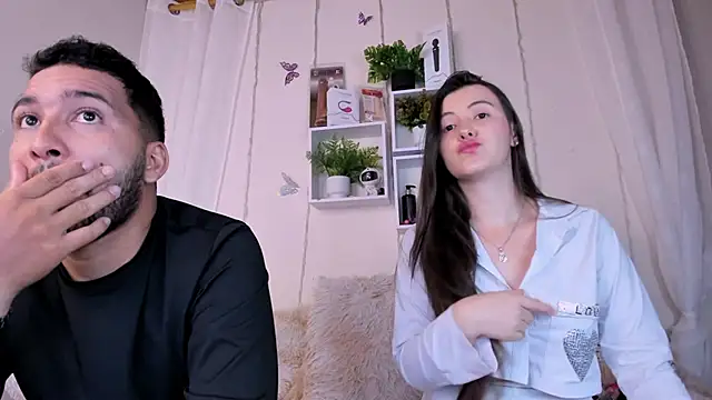 Idara and Edahi01 online show from March 21, 3:22 am