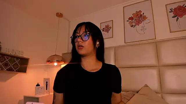 Aily Yozuko online show from February 12, 3:29 am