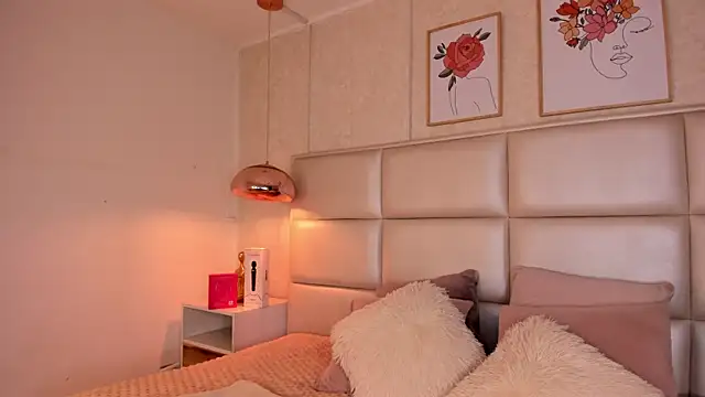 Aily Yozuko online show from September 24, 2:37 am