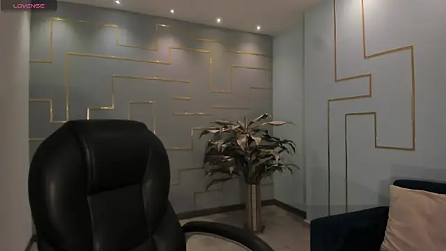 DonnaStonne online show from February 23, 5:50 pm