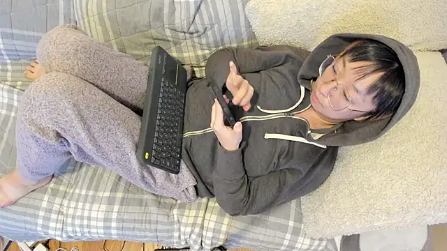 luxgray online show from October 16, 1:06 am