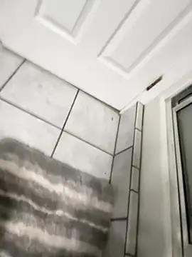 Snapshot of tongueispowerr6d9 chatting on December 10, 1:44 pm tongueispowerr6d9 online show from December 10, 1:44 pm