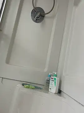 Snapshot of tongueispowerr6d9 chatting on February 23, 6:49 am tongueispowerr6d9 online show from February 23, 6:49 am