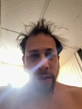 Snapshot of tongueispowerr6d9 chatting on February 25, 10:03 am tongueispowerr6d9 online show from February 25, 10:03 am