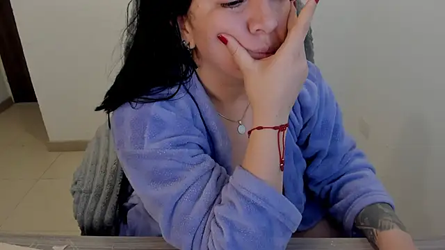 Snapshot of Im_coco chatting on October 12, 5:01 pm Im coco online show from October 12, 5:01 pm