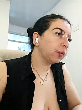 Snapshot of Im_coco chatting on June 11, 12:58 pm Im coco online show from June 11, 12:58 pm