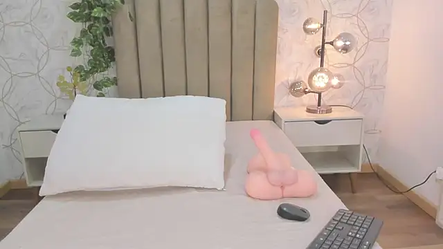 Roma  love online show from January 15, 12:10 pm