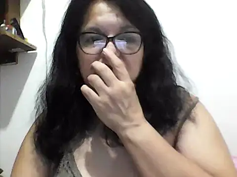 Snapshot of kassandra02 chatting on February 17, 2:15 pm kassandra02 online show from February 17, 2:15 pm