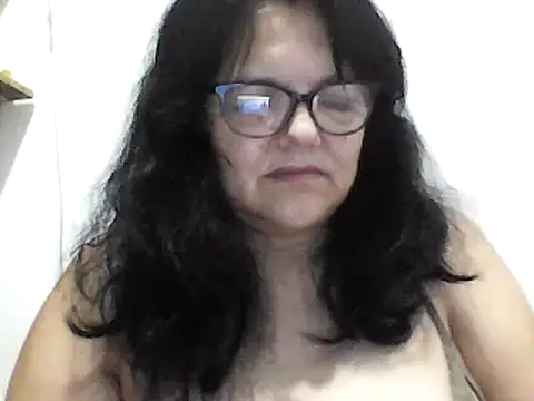 Snapshot of kassandra02 chatting on February 25, 2:33 pm kassandra02 online show from February 25, 2:33 pm