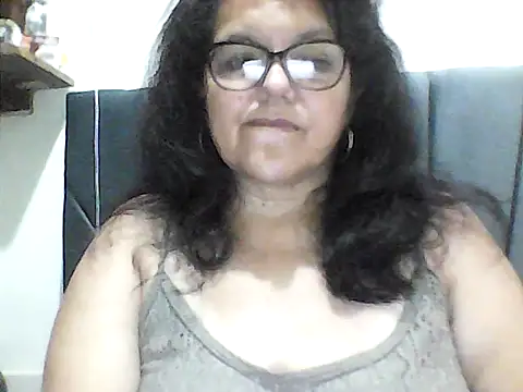 Snapshot of kassandra02 chatting on October 3, 2:52 am kassandra02 online show from October 3, 2:52 am