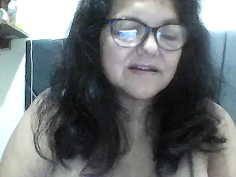 Snapshot of kassandra02 chatting on October 4, 3:15 am kassandra02 online show from October 4, 3:15 am