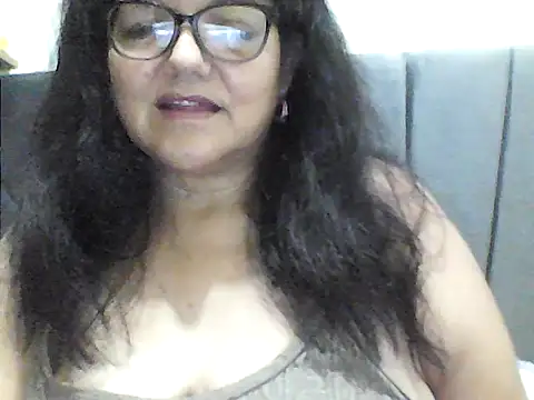 Snapshot of kassandra02 chatting on October 10, 2:05 pm kassandra02 online show from October 10, 2:05 pm