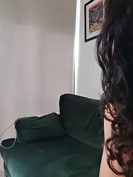 Redfloweer1 online show from March 11, 1:23 pm