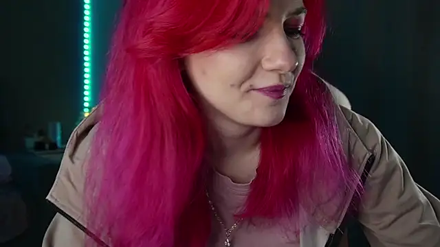 joyhannahh online show from December 17, 6:47 pm