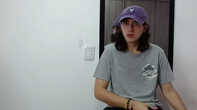 alex connorr online show from February 14, 8:37 pm