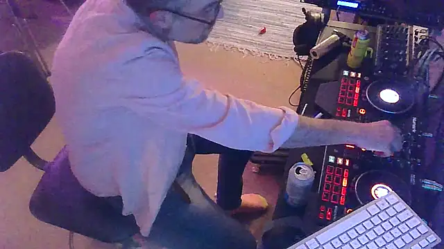 bibananaman online show from December 9, 8:44 pm