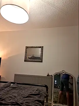 bibananaman online show from September 13, 11:15 pm