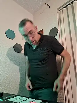 bibananaman online show from October 9, 9:13 pm