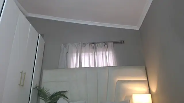 naughtyblackdolie online show from January 16, 8:40 am