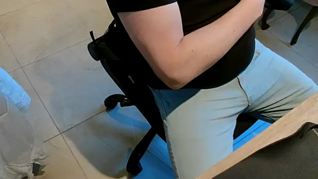 slzypvtpig online show from February 8, 12:14 am