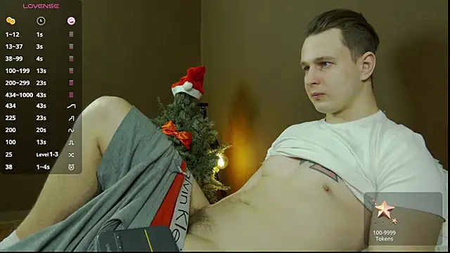 Snapshot of charlie_smiley chatting on January 5, 1:03 am charlie smiley online show from January 5, 1:03 am