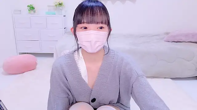 Snapshot of 86_haru chatting on December 2, 1:24 pm 86 haru online show from December 2, 1:24 pm