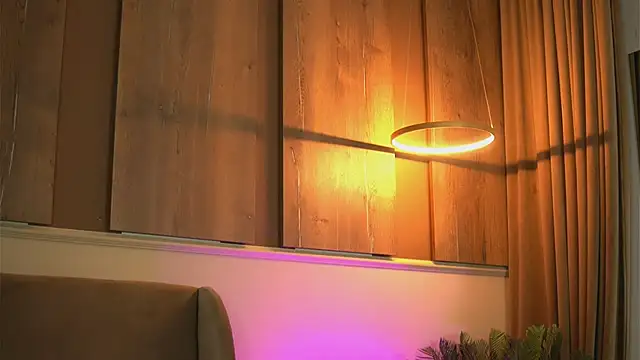 EmilyRaymont online show from February 9, 3:32 am