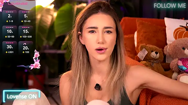 EmilyRaymont online show from November 7, 4:12 am