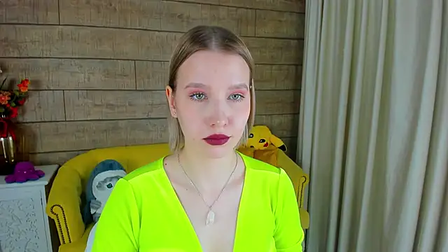 LiliLinn online show from February 26, 7:42 am