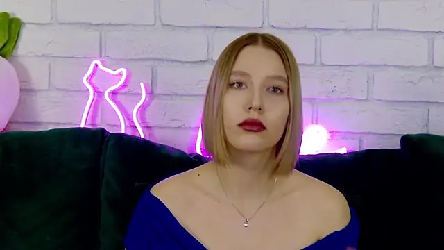 LiliLinn online show from March 10, 2:16 pm