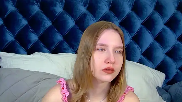 LiliLinn online show from July 13, 4:26 am