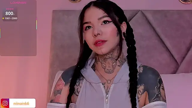 NinaInk online show from October 12, 3:00 pm