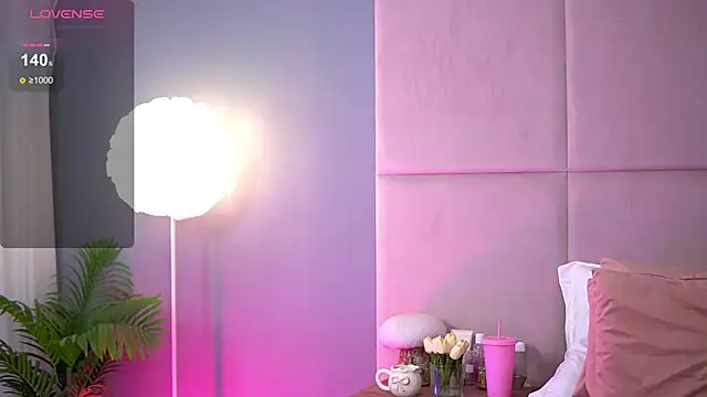 AlmaLuv online show from September 9, 3:06 am