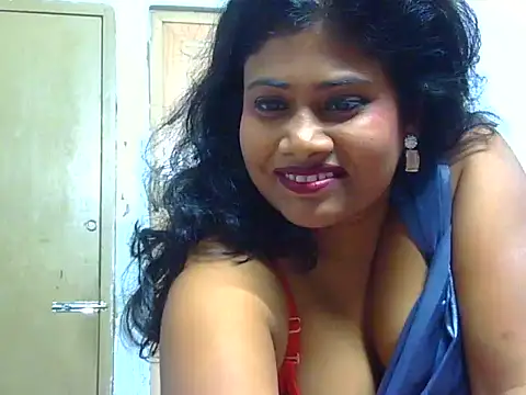 Snapshot of sexy_roma chatting on December 22, 11:54 am sexy roma online show from December 22, 11:54 am