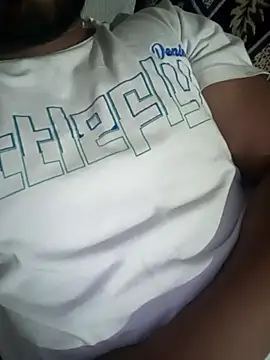 Snapshot of wildboy_simon chatting on December 25, 3:17 pm wildboy simon online show from December 25, 3:17 pm