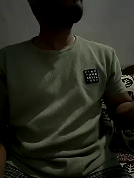 Snapshot of wildboy_simon chatting on September 28, 3:06 pm wildboy simon online show from September 28, 3:06 pm