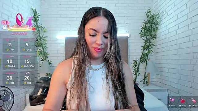 Alessia Taylorr online show from March 19, 12:01 pm