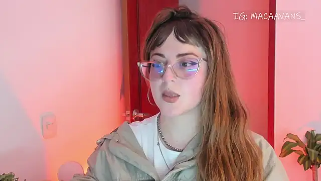 Snapshot of tekila__ chatting on May 19, 11:22 pm tekila online show from May 19, 11:22 pm