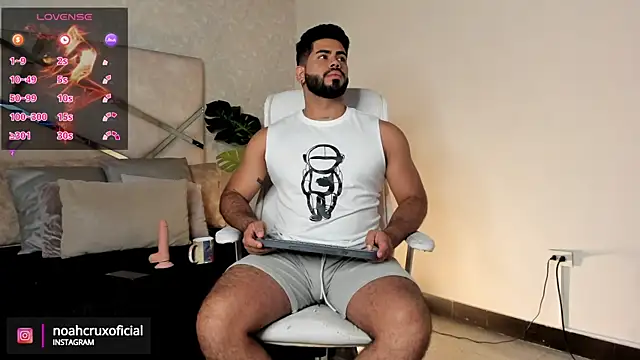 noah crux online show from February 10, 12:18 pm