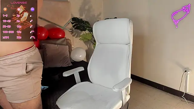 noah crux online show from February 14, 8:05 pm