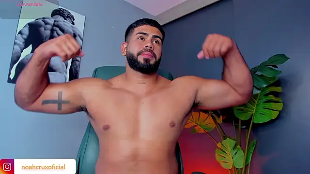 noah crux online show from March 19, 6:45 pm