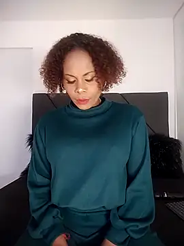 Snapshot of Camille_rose_ chatting on September 10, 5:46 pm Camille rose online show from September 10, 5:46 pm